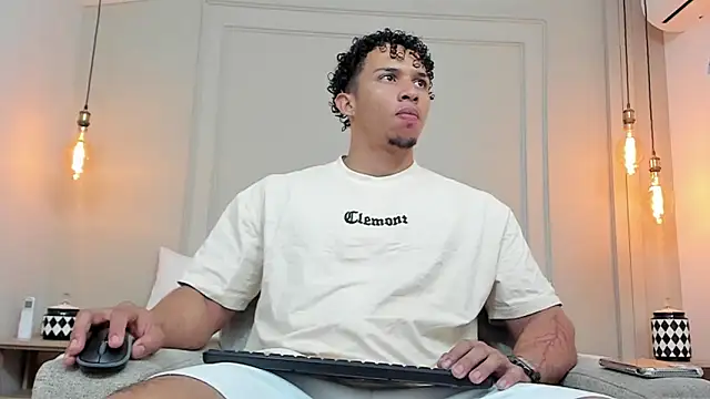 Snapshot of Dominick_star chatting on 6, 2, 2025 Dominick star online show from 6, 2, 2025