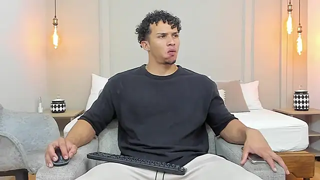 Snapshot of Dominick_star chatting on 7, 2, 2025 Dominick star online show from 7, 2, 2025