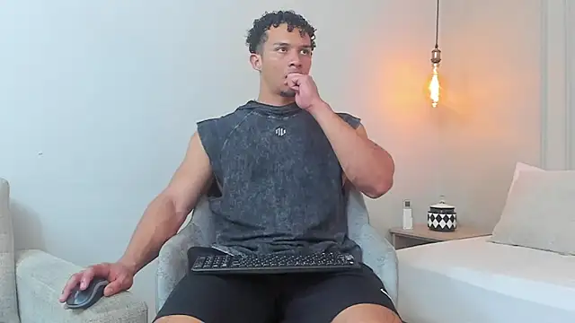 Snapshot of Dominick_star chatting on 8, 2, 2025 Dominick star online show from 8, 2, 2025