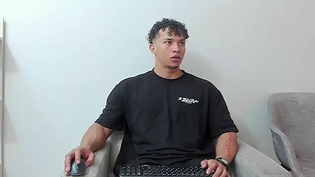 Snapshot of Dominick_star chatting on 12, 2, 2025 Dominick star online show from 12, 2, 2025