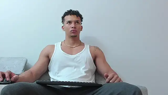 Snapshot of Dominick_star chatting on 14, 2, 2025 Dominick star online show from 14, 2, 2025