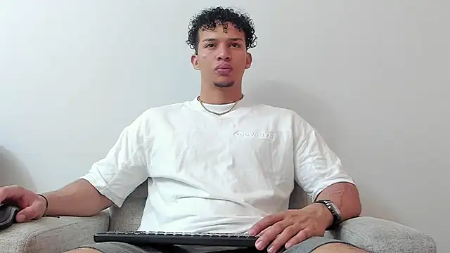 Snapshot of Dominick_star chatting on 13, 3, 2025 Dominick star online show from 13, 3, 2025