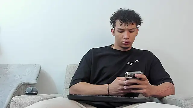 Snapshot of Dominick_star chatting on 21, 3, 2025 Dominick star online show from 21, 3, 2025