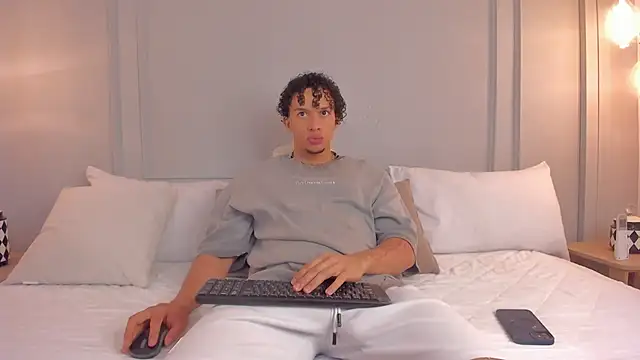 Dominick star online show from 2, 12, 2025