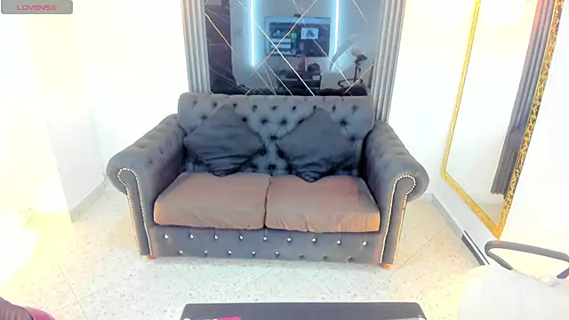 VickyJohnson1 online show from 25, 9, 2025