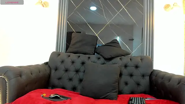 Snapshot of VickyJohnson1 chatting on 19, 7, 2026 VickyJohnson1 online show from 19, 7, 2026
