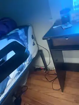 loveluna8 online show from 18, 4, 2026