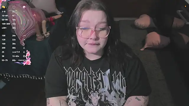 Snapshot of LilyBelll chatting on 14, 2, 2026 LilyBelll online show from 14, 2, 2026