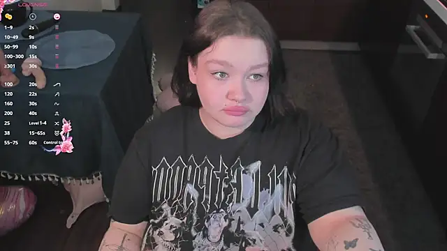 Snapshot of LilyBelll chatting on 27, 2, 2026 LilyBelll online show from 27, 2, 2026