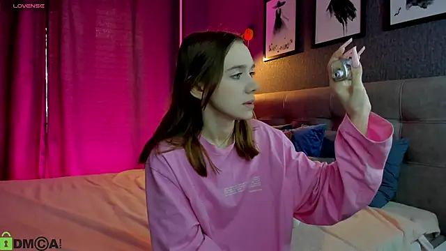 Lesi Moonie01 online show from 24, 2, 2026