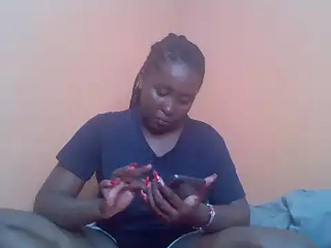 Moonfades online show from 4, 2, 2025