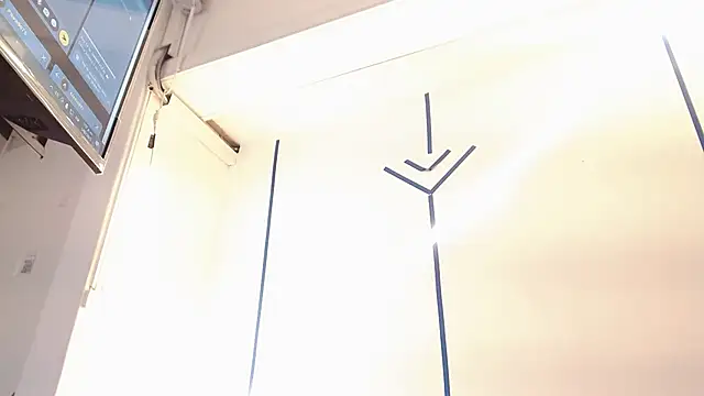 EsmeraldaSantoss online show from 5, 2, 2025