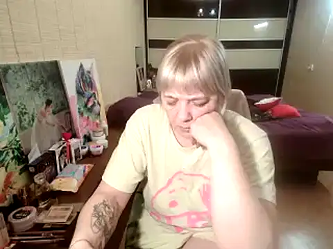 Snapshot of Lia_Laguna77 chatting on 15, 12, 2025 Lia Laguna77 online show from 15, 12, 2025