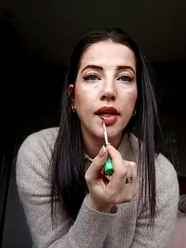LuLuLover89 online show from 5, 12, 2024