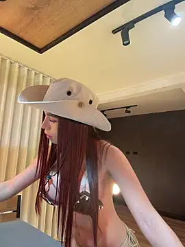 carolynnetrujillo online show from 30, 5, 2026