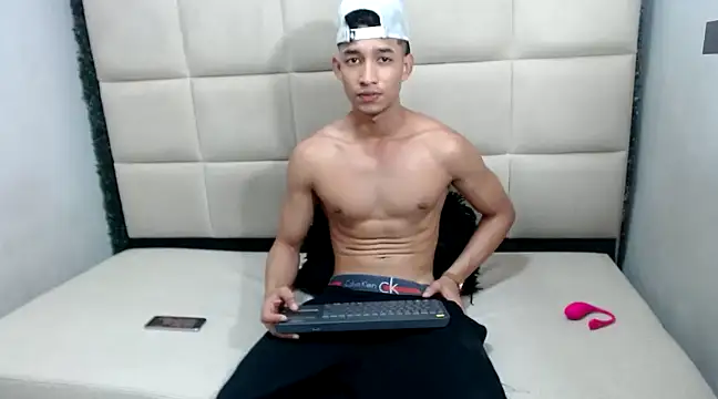 jose sexycumm online show from 24, 12, 2024