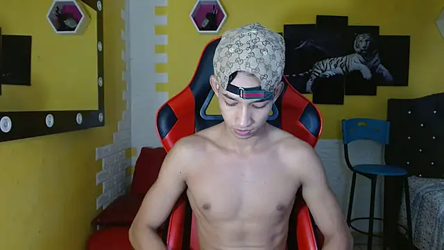 jose sexycumm online show from 7, 10, 2025