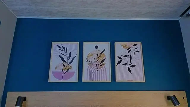 GabyPetit online show from 2, 10, 2025