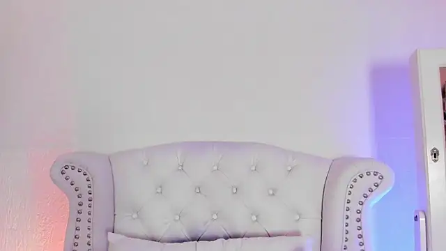 GabyPetit online show from 7, 4, 2026