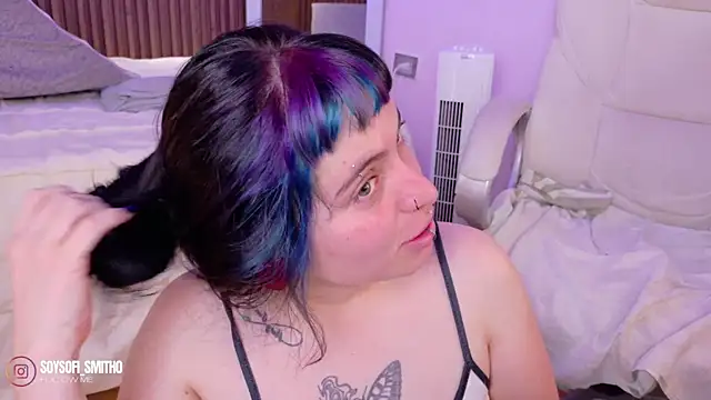 Lucy Smith2 online show from 9, 4, 2026