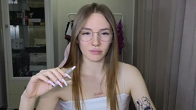 Snapshot of littlevildevil chatting on 23, 1, 2025 littlevildevil online show from 23, 1, 2025