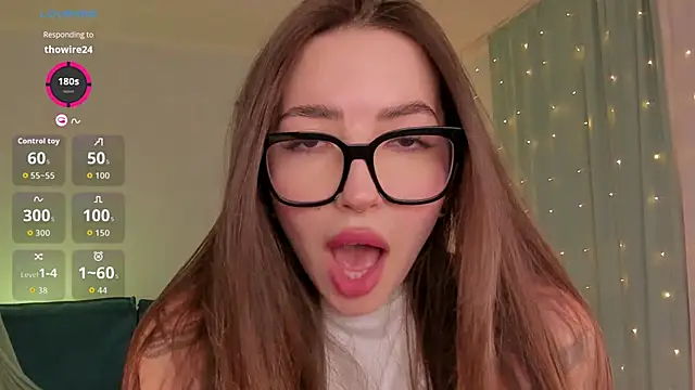 Snapshot of Oh_My_Dianee chatting on 25, 5, 2026 Oh My Dianee online show from 25, 5, 2026