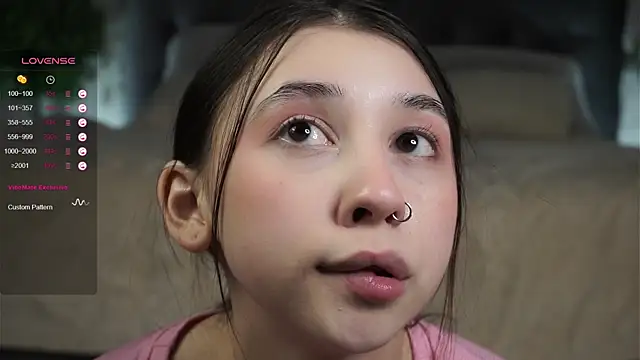 AislyEmbury online show from 1, 2, 2025