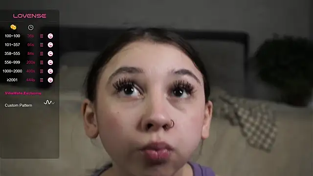 AislyEmbury online show from 6, 2, 2025