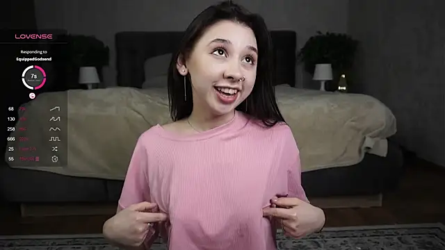 AislyEmbury online show from 7, 3, 2025