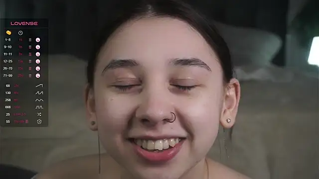 AislyEmbury online show from 10, 3, 2025