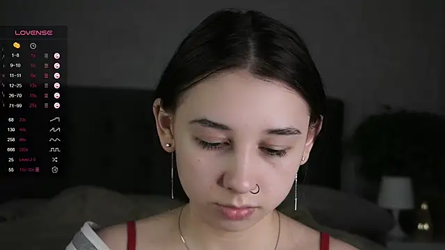 AislyEmbury online show from 14, 3, 2025