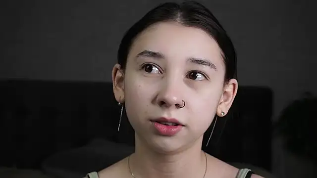 AislyEmbury online show from 15, 3, 2025