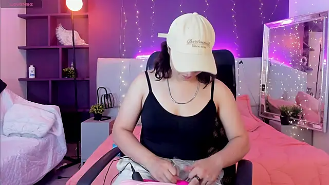VickyBuunny online show from 13, 3, 2025