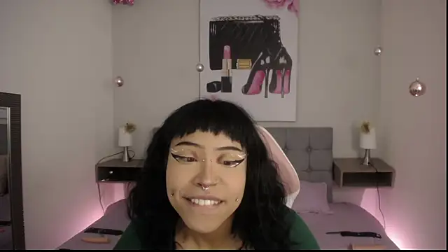 Violetta Suky online show from 14, 1, 2025