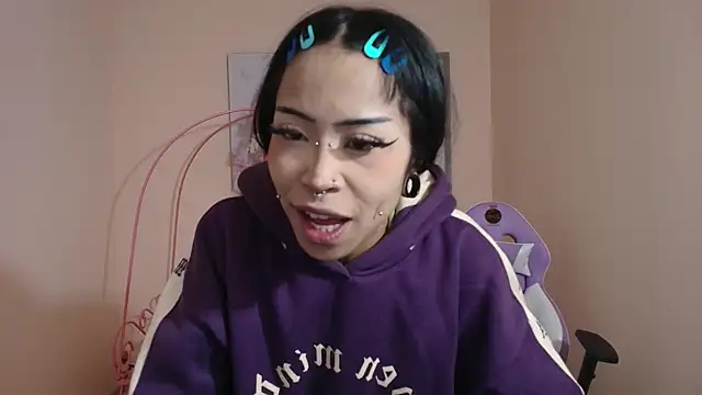 Violetta Suky online show from 14, 3, 2025