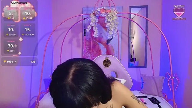 Violetta Suky online show from 17, 3, 2025