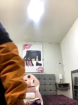 Violetta Suky online show from 17, 9, 2025