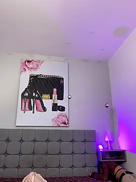 Violetta Suky online show from 4, 10, 2025