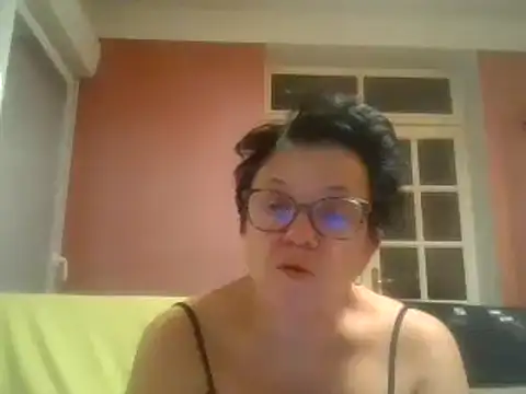 Snapshot of Vandeae44 chatting on 19, 12, 2024 Vandeae44 online show from 19, 12, 2024