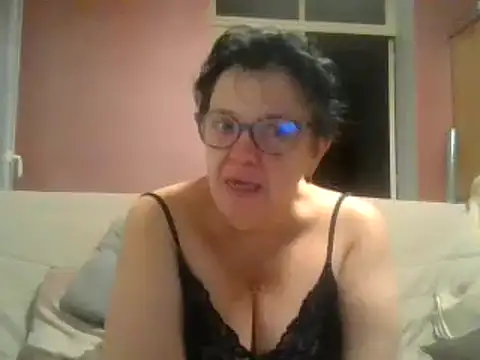 Snapshot of Vandeae44 chatting on 23, 12, 2024 Vandeae44 online show from 23, 12, 2024