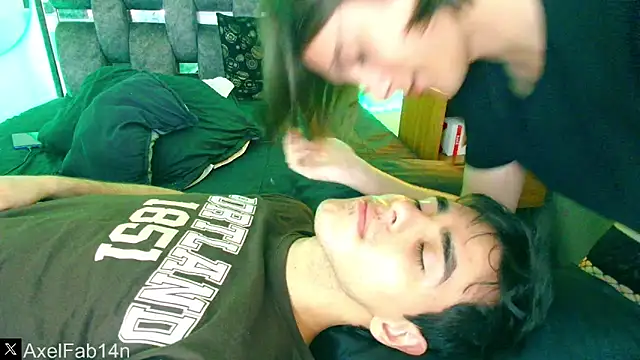 Alex and Fabian online show from 3, 2, 2025