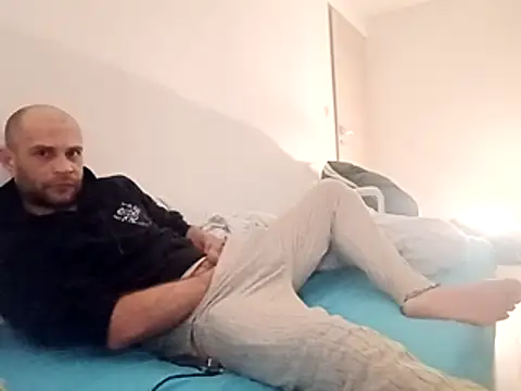 Zbochunec online show from 2, 2, 2026