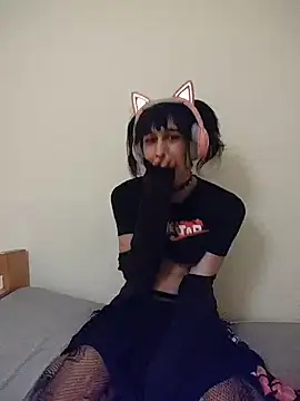 egirl711 online show from 13, 12, 2025