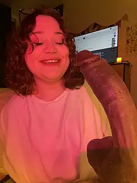 Snapshot of DaisyBooom chatting on 5, 3, 2025 DaisyBooom online show from 5, 3, 2025