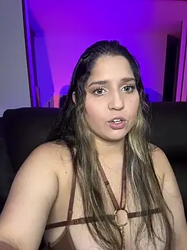 Snapshot of valentina_jonnes1 chatting on 7, 3, 2025 valentina jonnes1 online show from 7, 3, 2025