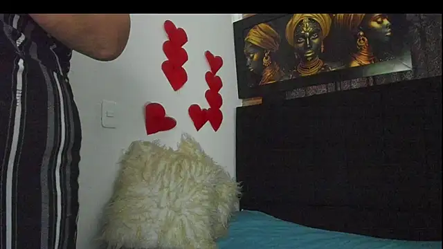 Evaaross 2345 online show from 24, 2, 2025