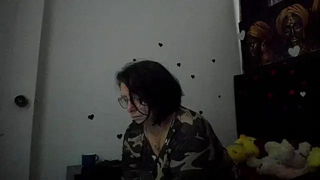 Snapshot of Evaaross_2345 chatting on 8, 6, 2026 Evaaross 2345 online show from 8, 6, 2026
