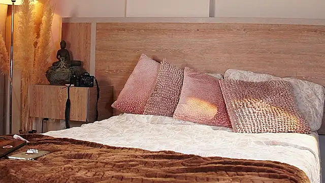 AliceShazaham  online show from 1, 2, 2026