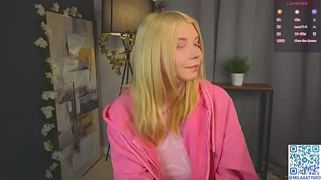 Snapshot of DaisyElmers chatting on 27, 1, 2025 DaisyElmers online show from 27, 1, 2025