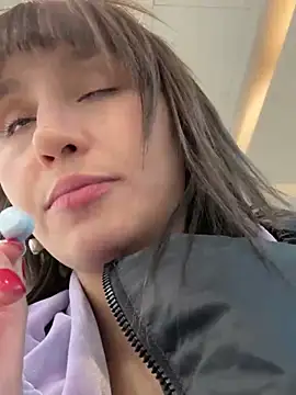 bigbabykiki online show from 12, 2, 2025